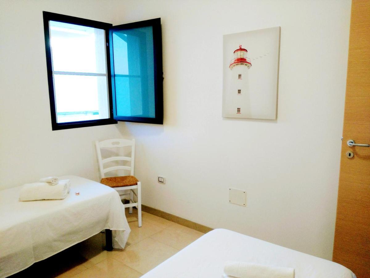 Anna House Fronte Mare in Centro Torre Lapillo Esterno foto