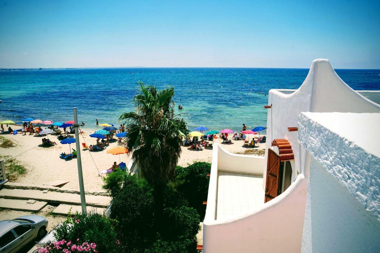 Anna House Fronte Mare in Centro Torre Lapillo Esterno foto